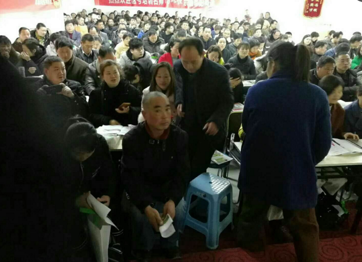 说好2018年一起过临床执业医师他们却比你先行一步!